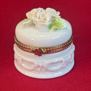 Vintage Hinged White Porcelain Trinket Box Miniature Rose Ring Box Floral